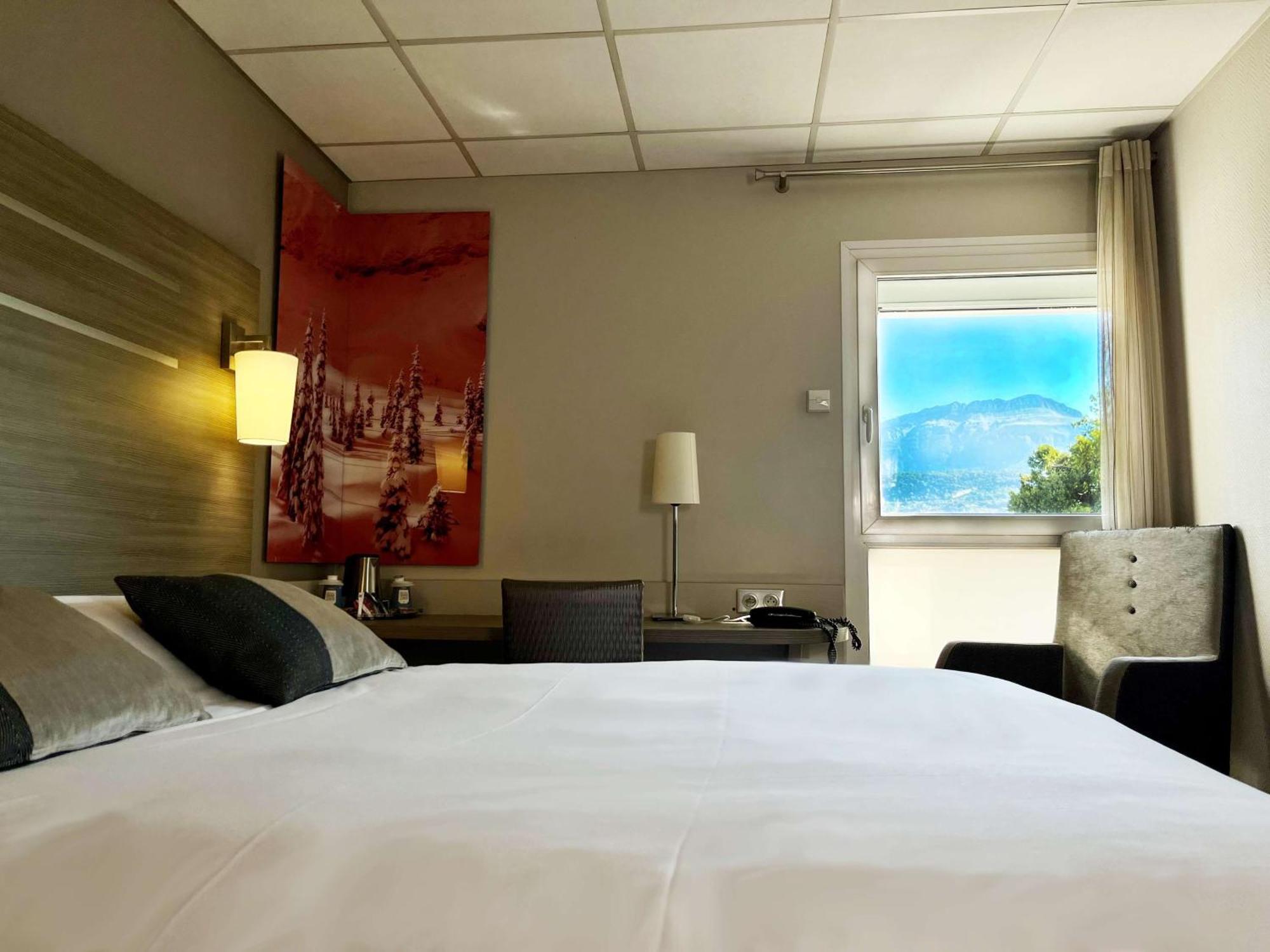 Best Western Voiron Centre Exterior photo